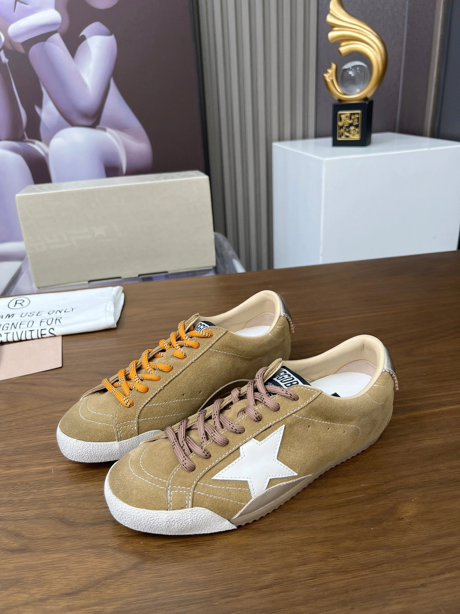 6642 GMF00922.F007393.55667 Calfskin item:ET-X000F1803